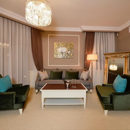 Royal Casino & Hotel Батуми Экстерьер фото